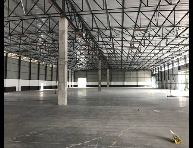 2,370M² FACTORY TO LET IN PAROW CENTRAL